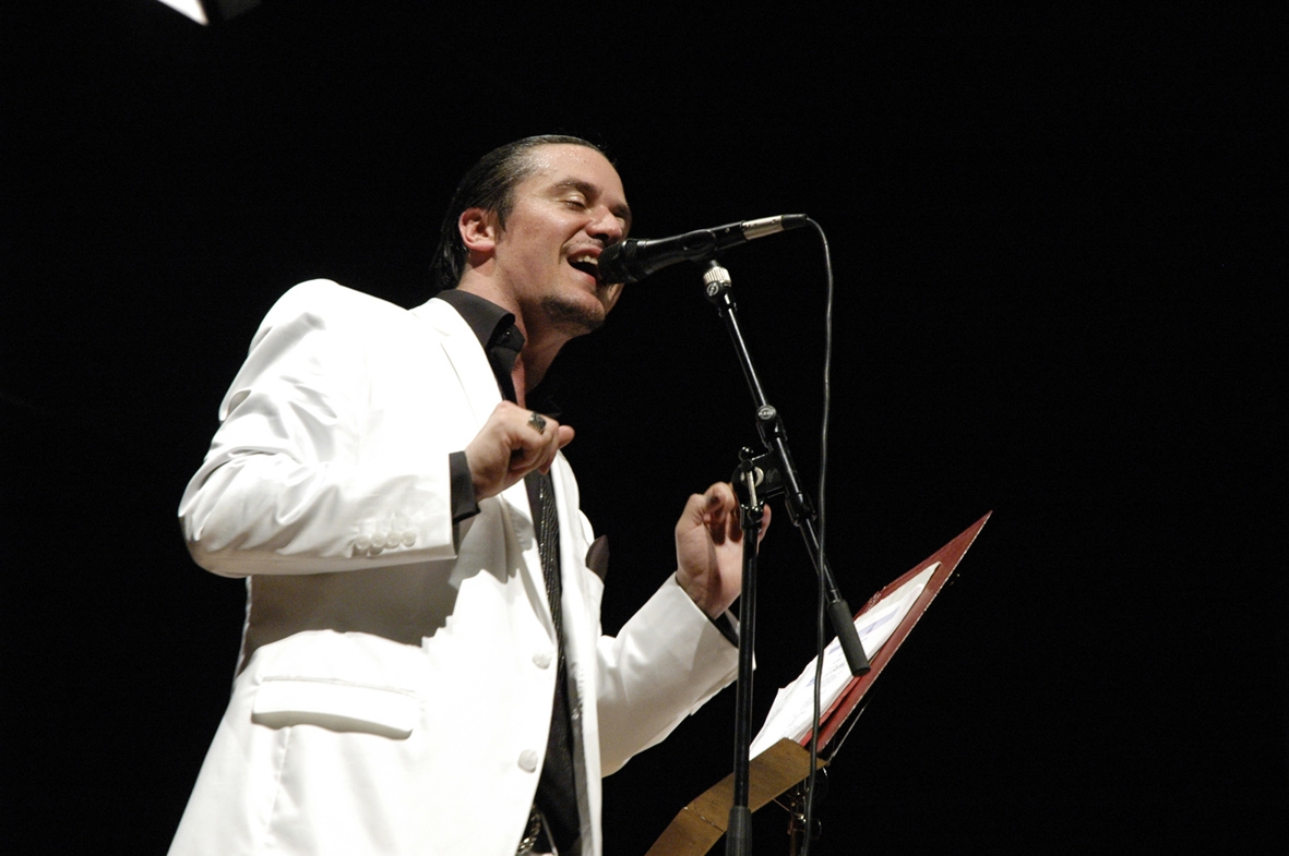 Het postmodernisme voorbij – Mike Patton