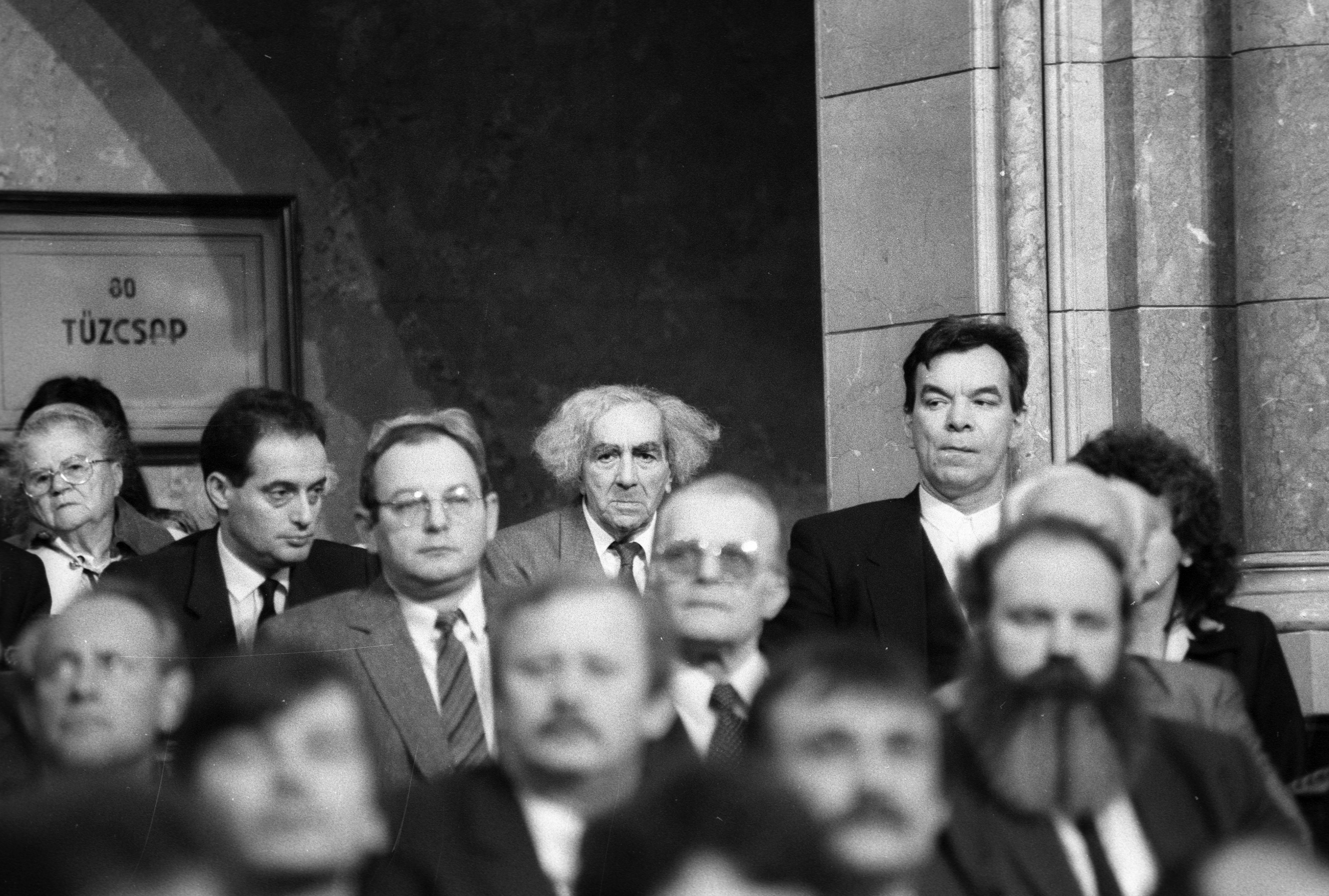Democratie zonder democraten